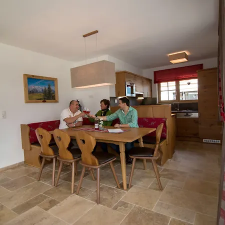 Hotel apartamentowy Wieshof 3*